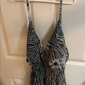 Maxi dress black & white, Bottom has floral print